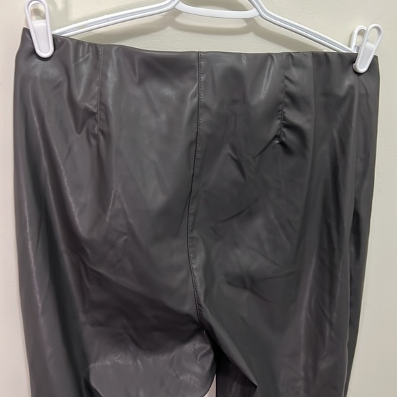 H&M Faux Leather High Waisted Raw Hem Leggings Pants Size 14 - Picture 6 of 8